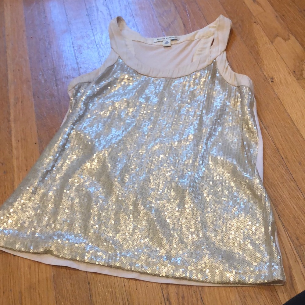Sleeveless gold sequin BR top